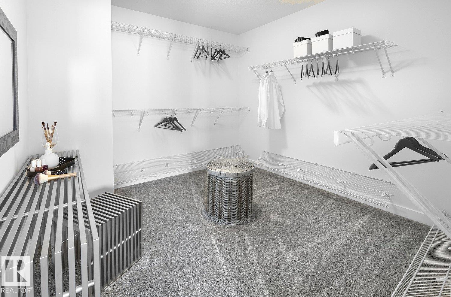 22003 93 AV NW, Edmonton