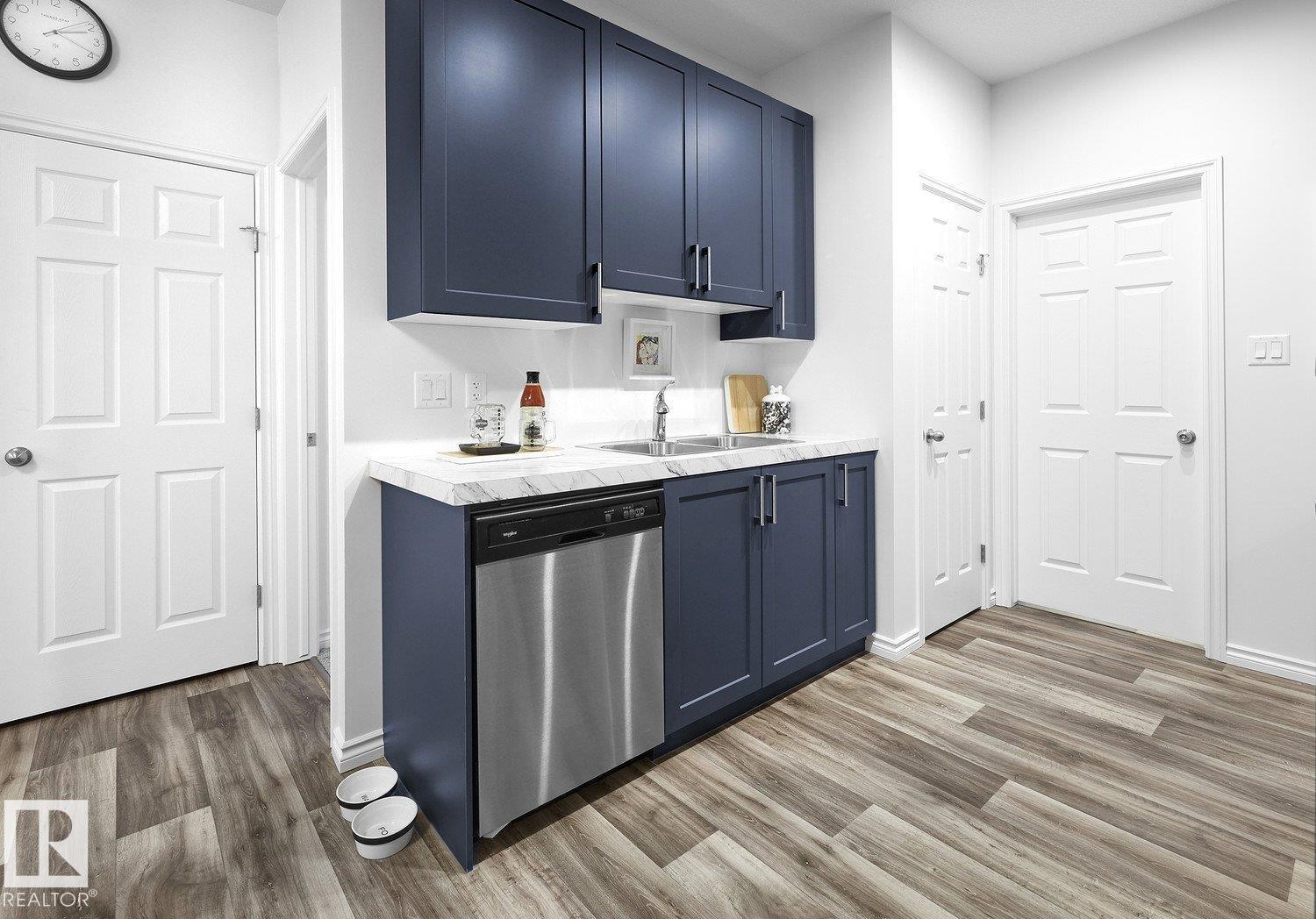 22003 93 AV NW, Edmonton