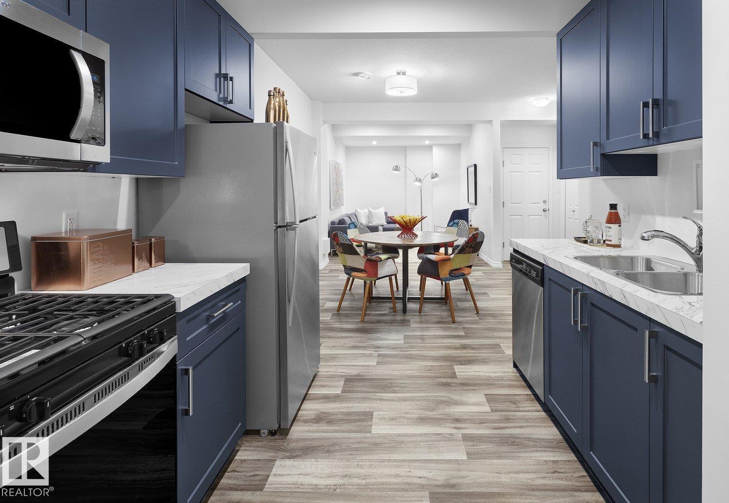 22003 93 AV NW, Edmonton