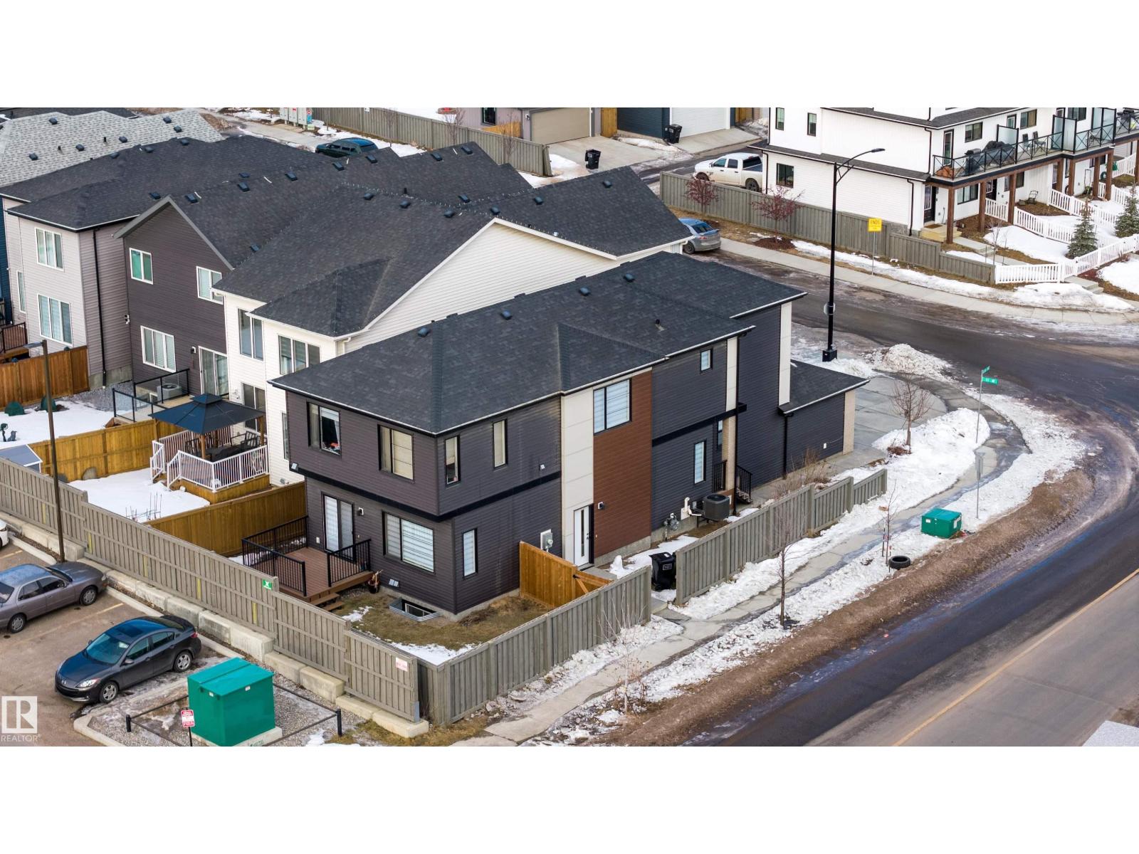 22003 93 AV NW, Edmonton