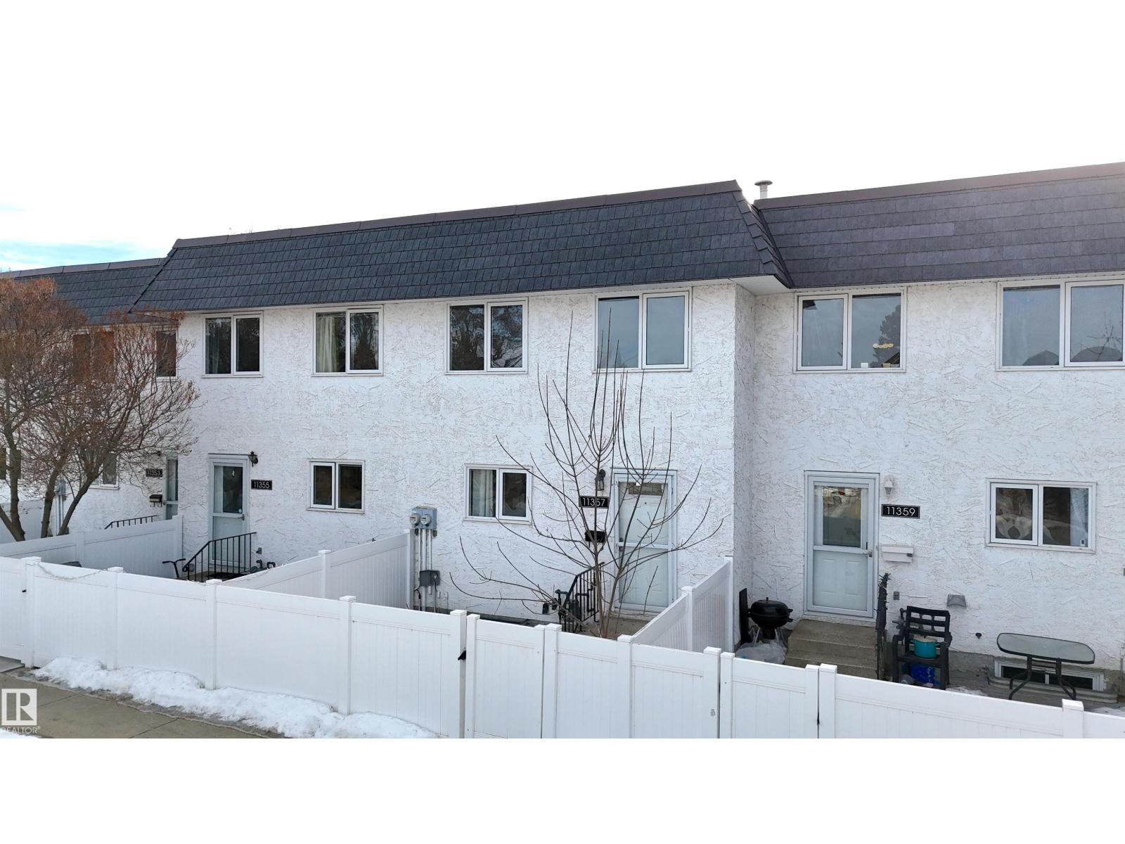 11357 22 AV NW, Edmonton