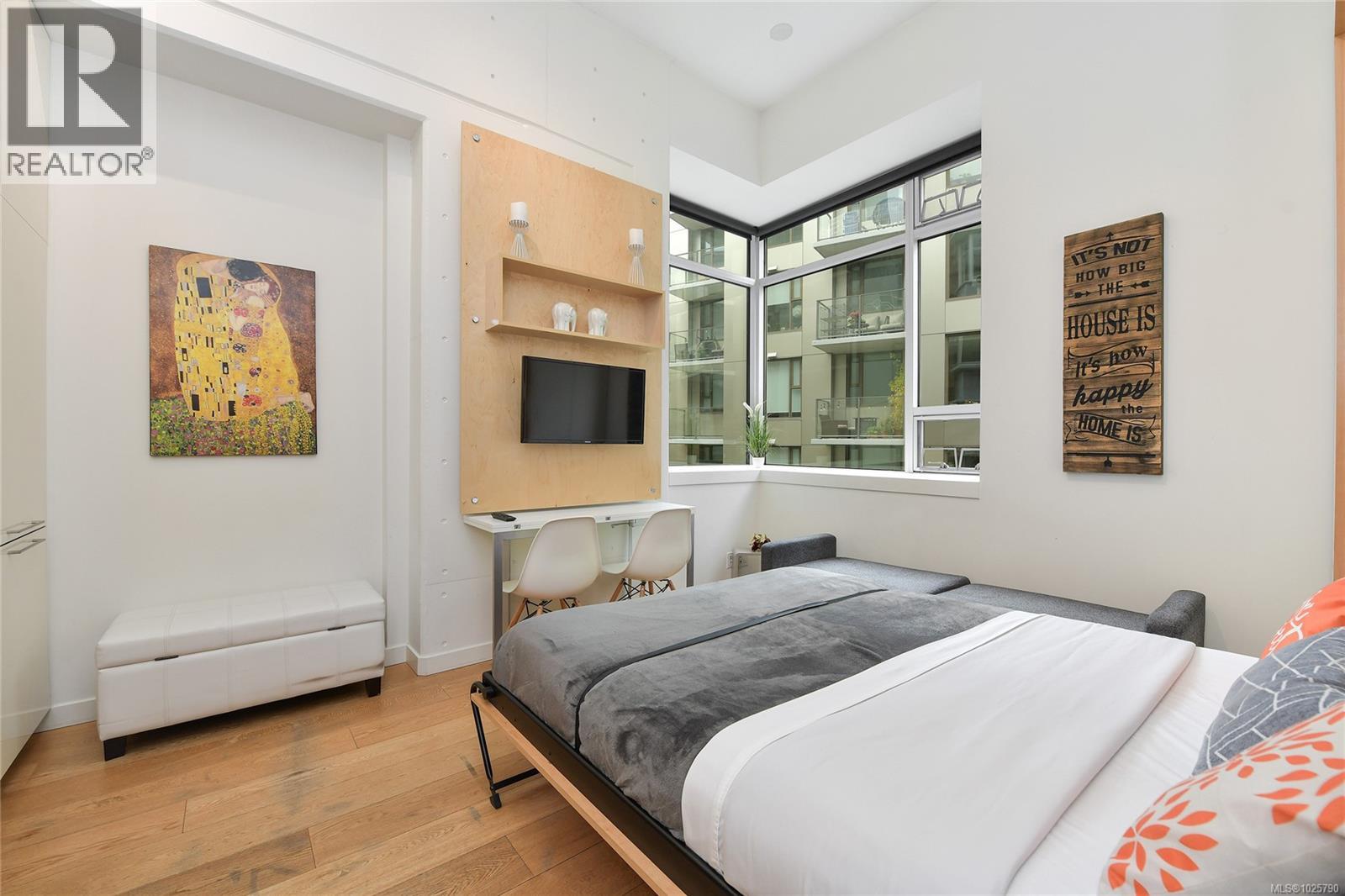 216 456 Pandora Avenue, Victoria