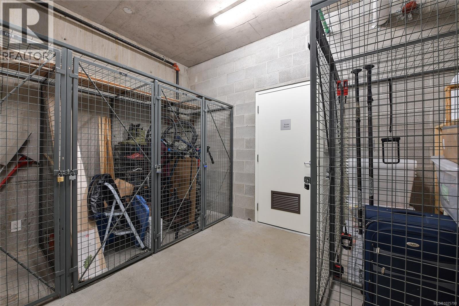 216 456 Pandora Avenue, Victoria