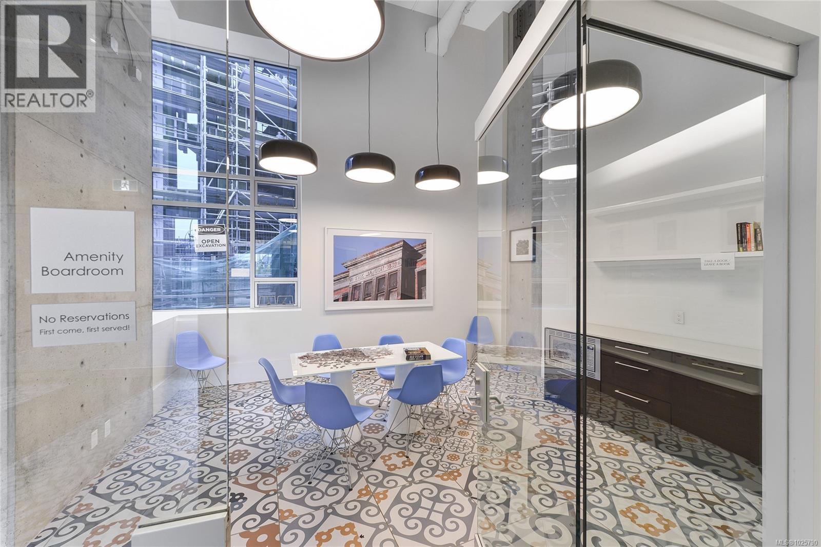 216 456 Pandora Avenue, Victoria