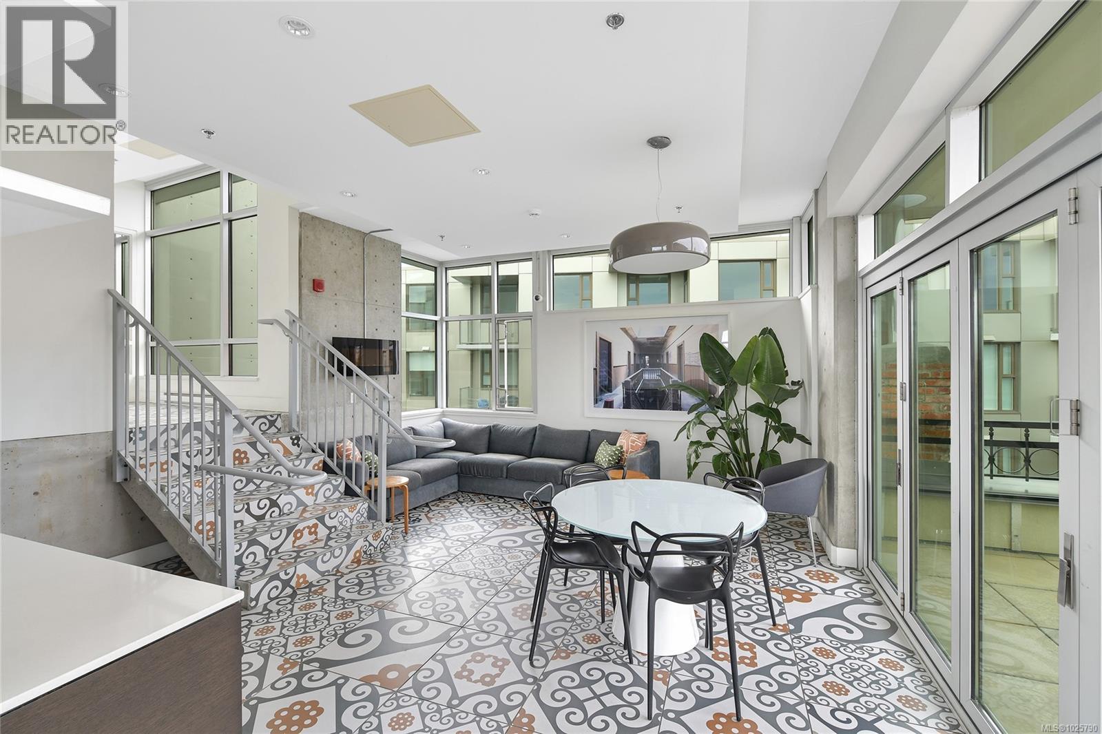 216 456 Pandora Avenue, Victoria