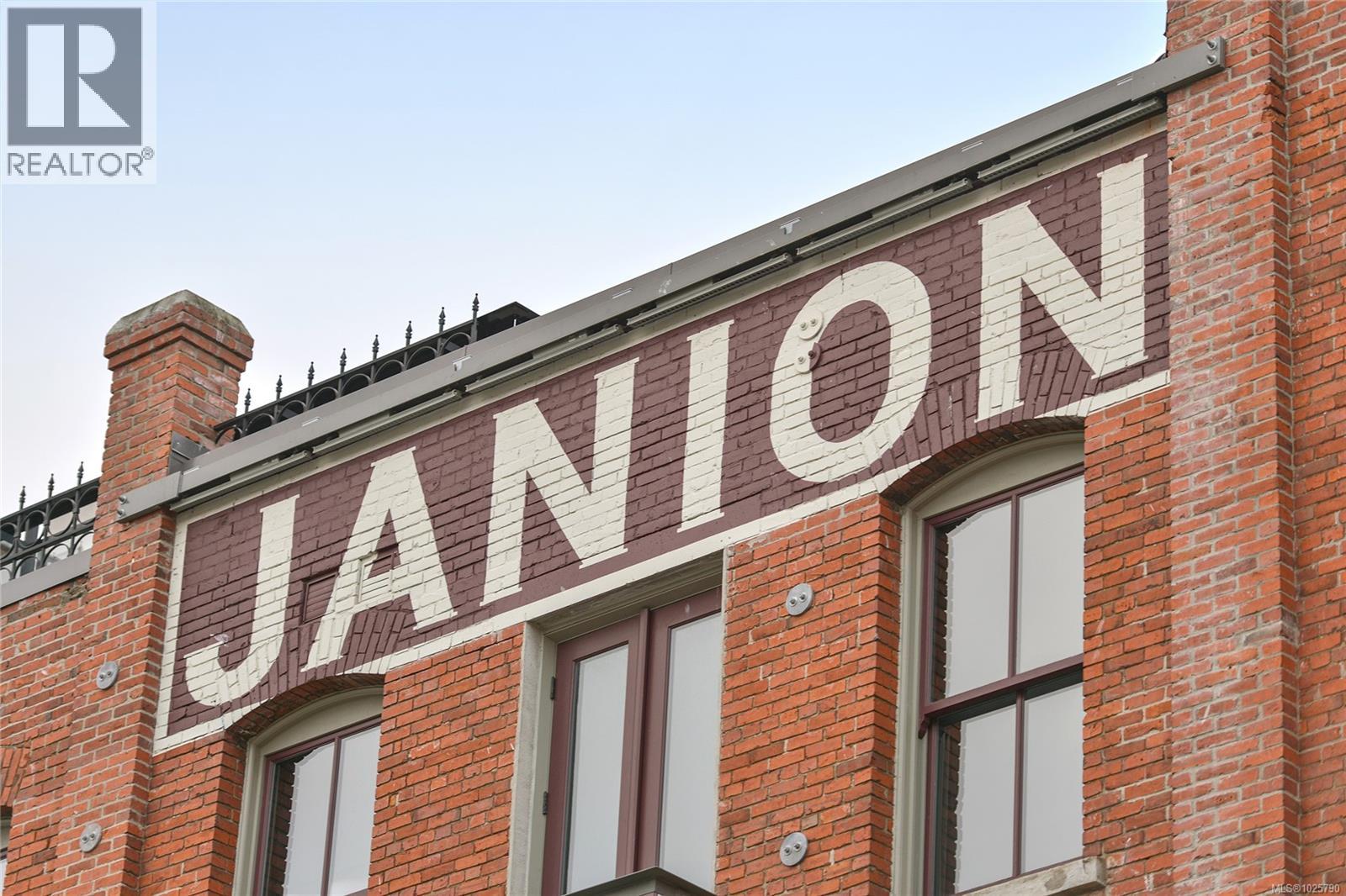 216 456 Pandora Avenue, Victoria