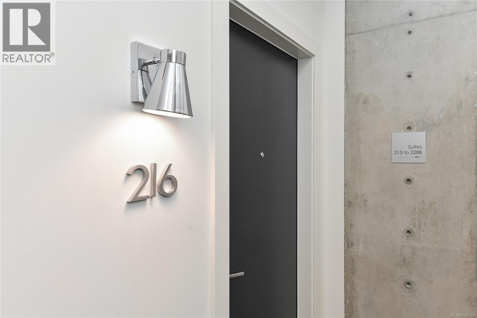 216 456 Pandora Avenue, Victoria