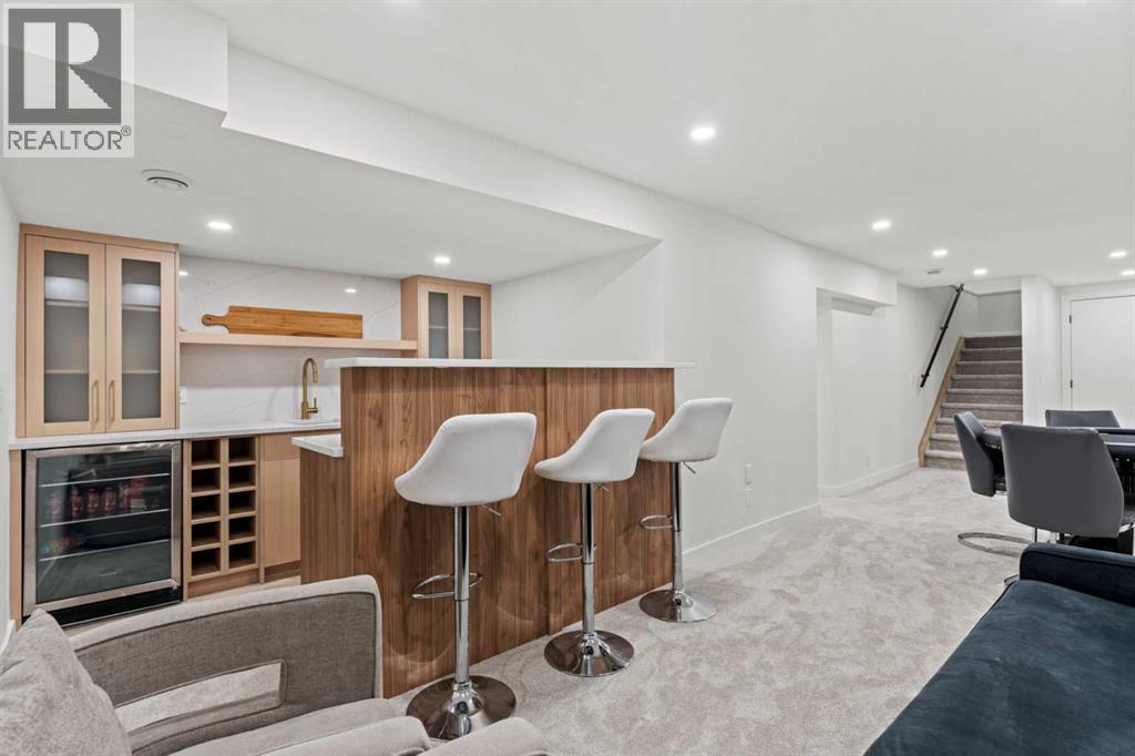 Single Family House for Sale in  Vauxhall Crescent NW Varsity Calgary 