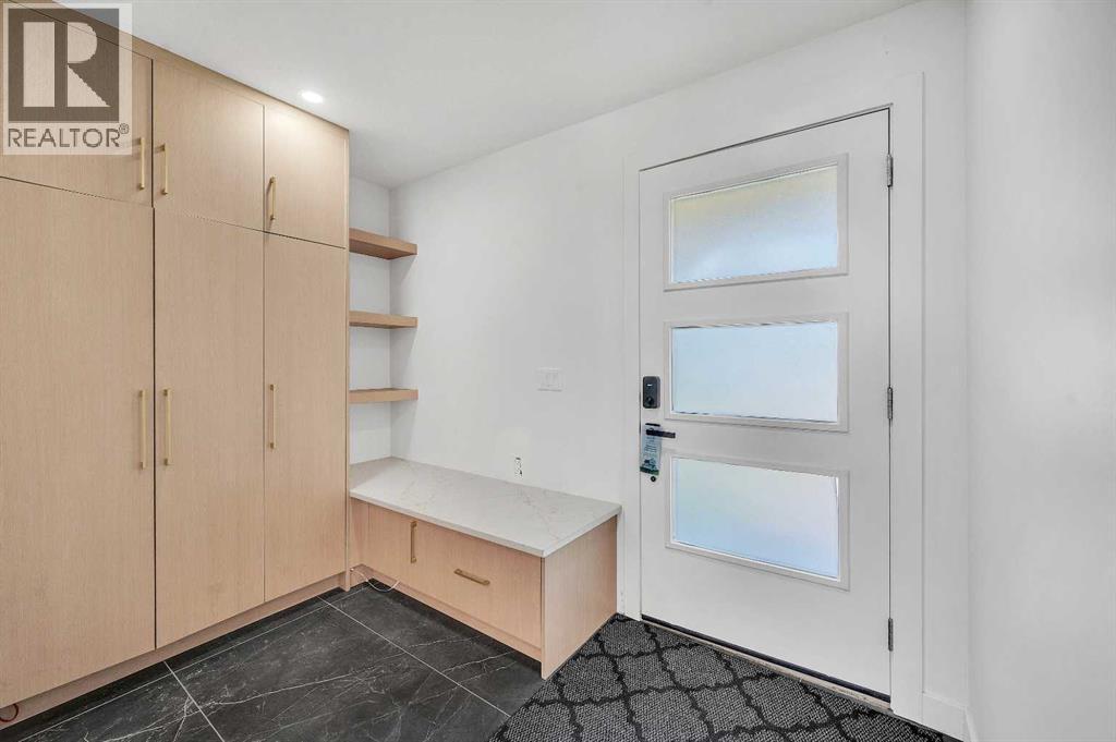 Single Family House for Sale in  Vauxhall Crescent NW Varsity Calgary 