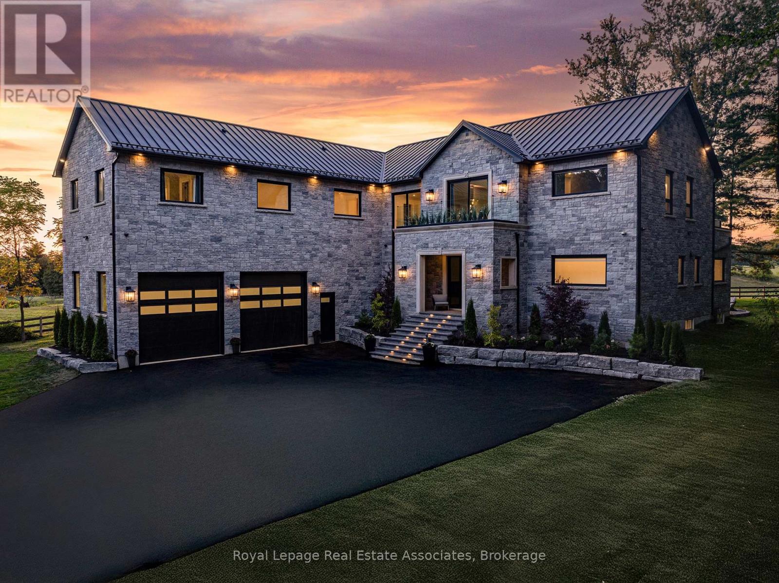 1067 Jerseyville photo 3