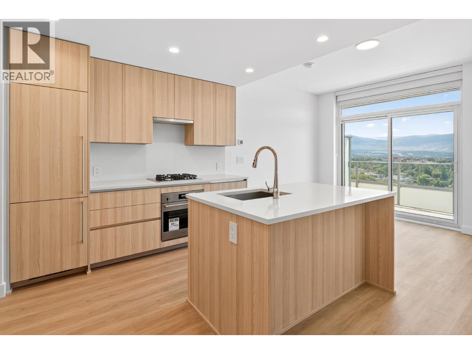 1505 238 Leon Avenue, Kelowna