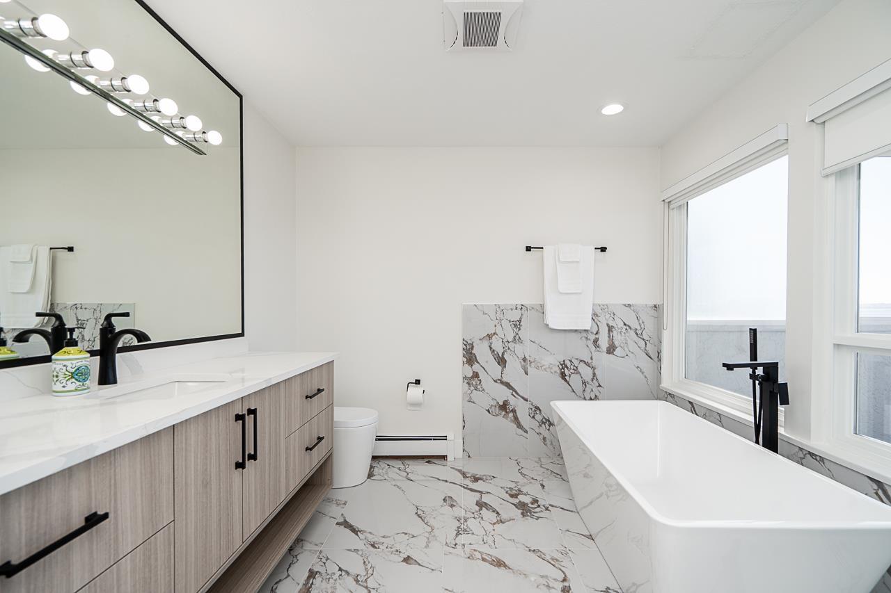 15452 VICTORIA AVENUE, White Rock