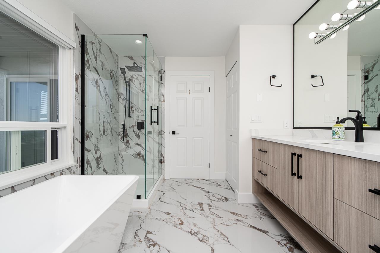 15452 VICTORIA AVENUE, White Rock