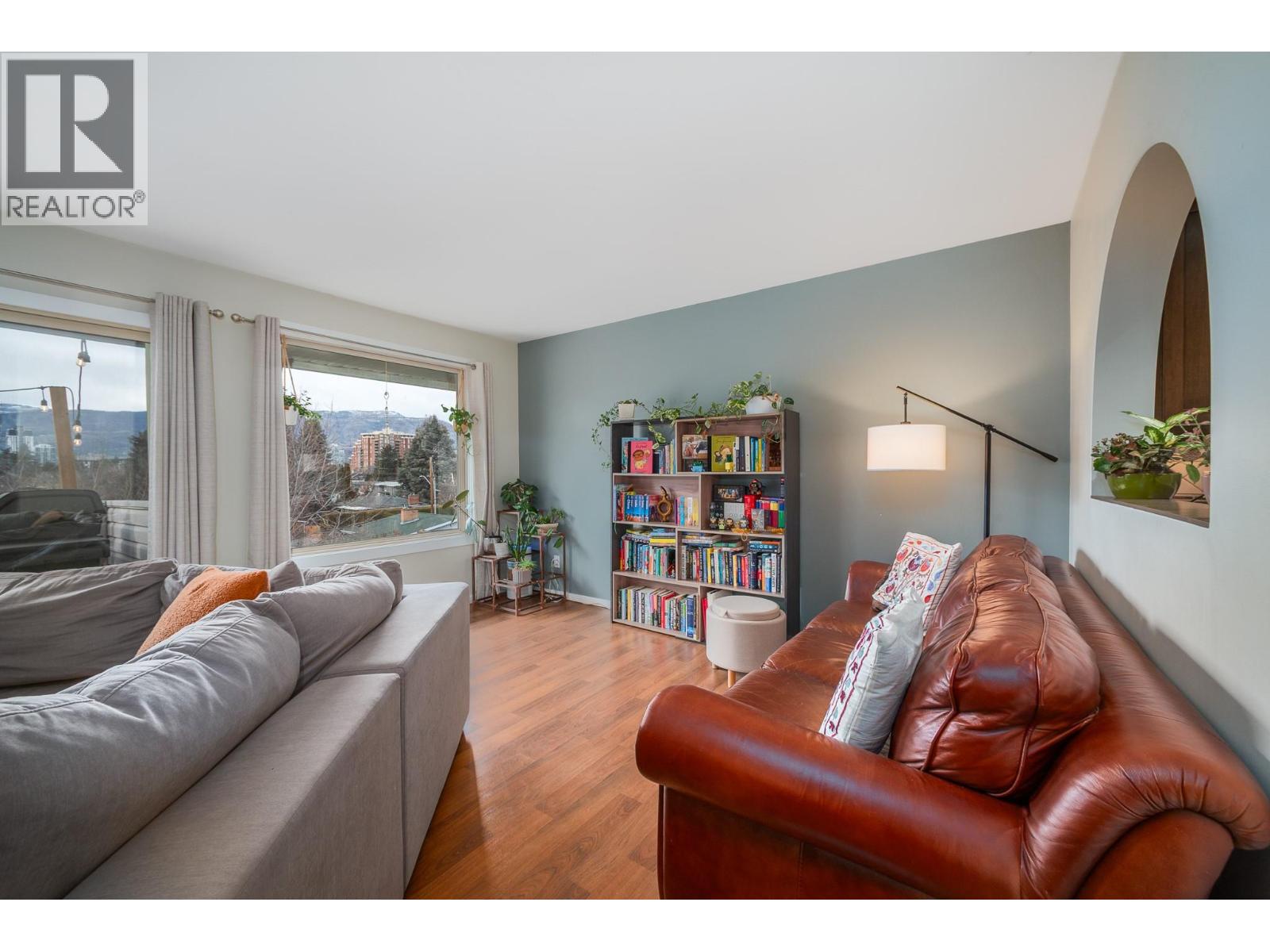  1686 Thayer Court, Kelowna