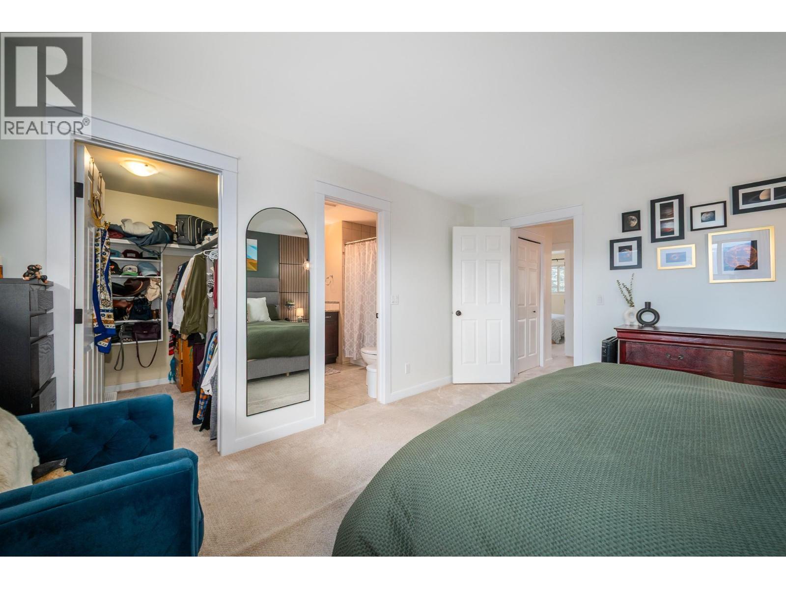  1686 Thayer Court, Kelowna