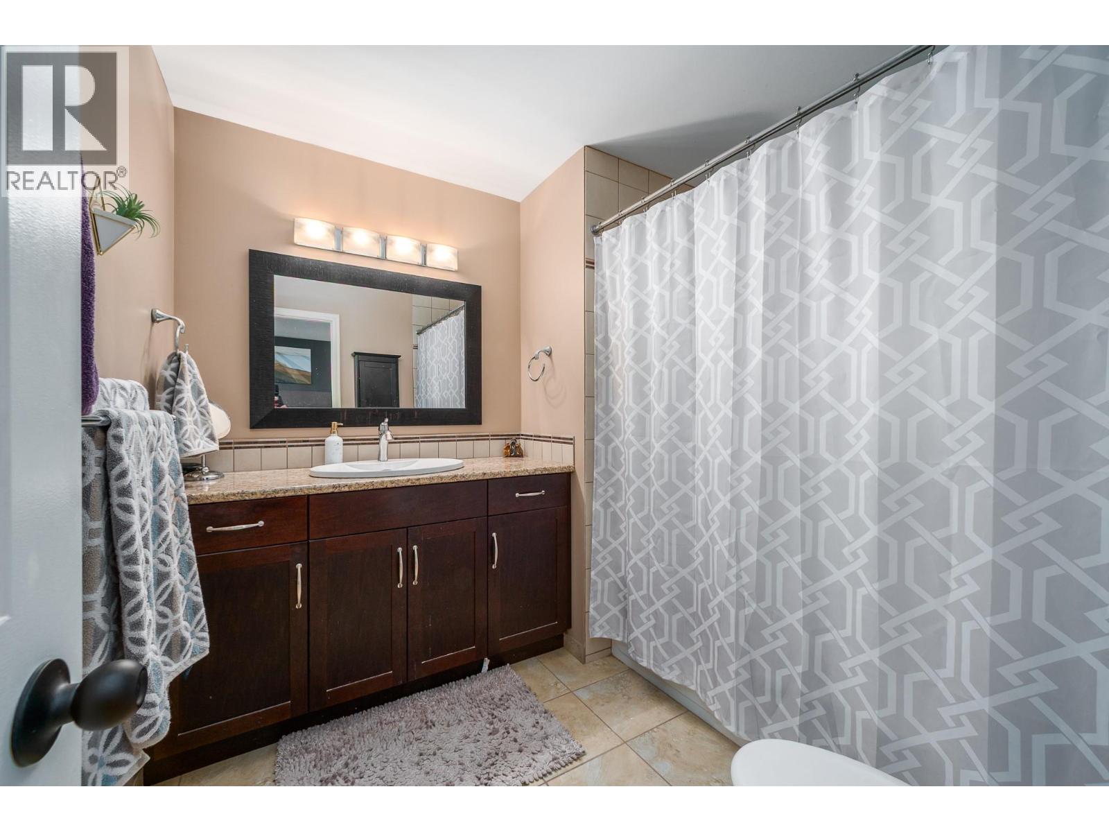  1686 Thayer Court, Kelowna