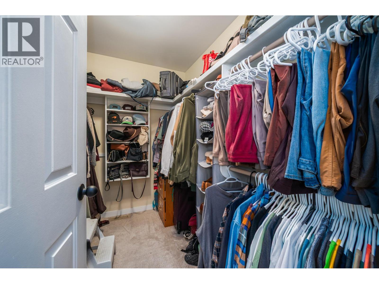 1686 Thayer Court - 29
