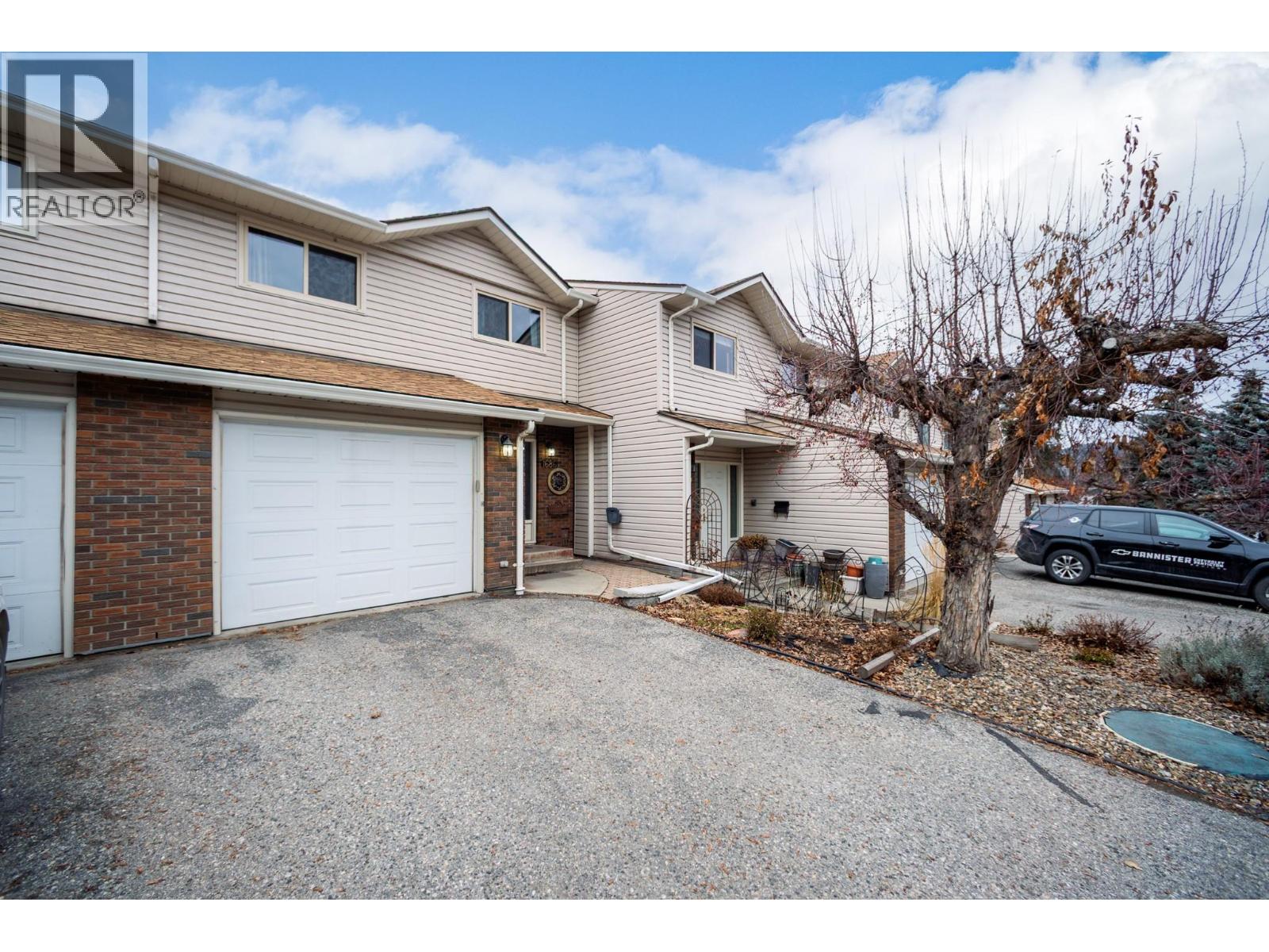  1686 Thayer Court, Kelowna