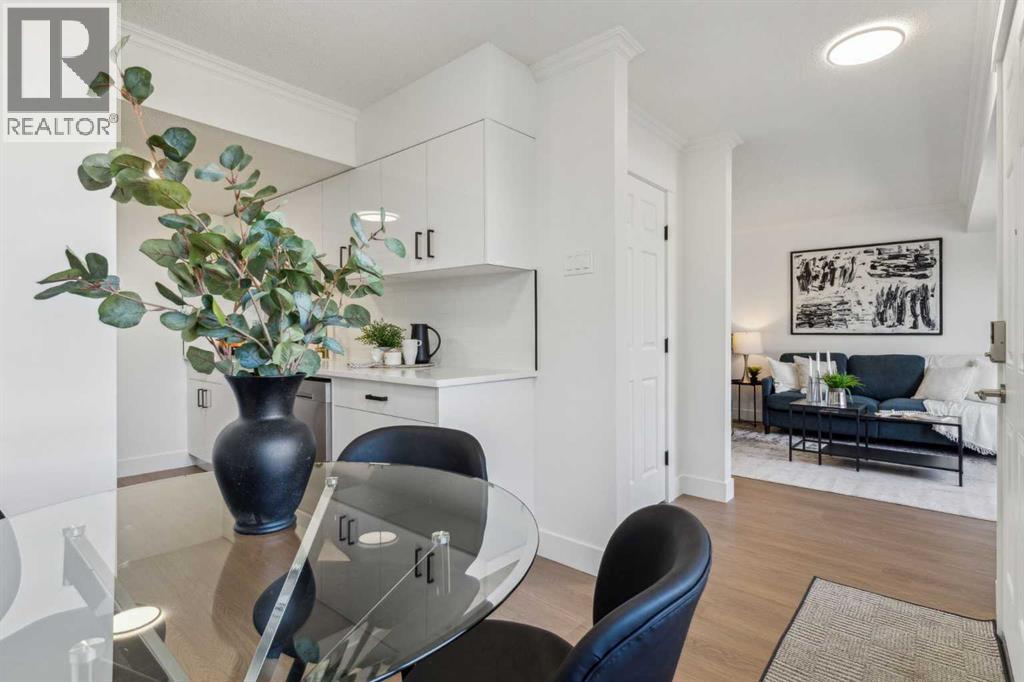 Single Family House for Sale in    Avenue NW Huntington Hills Calgary 