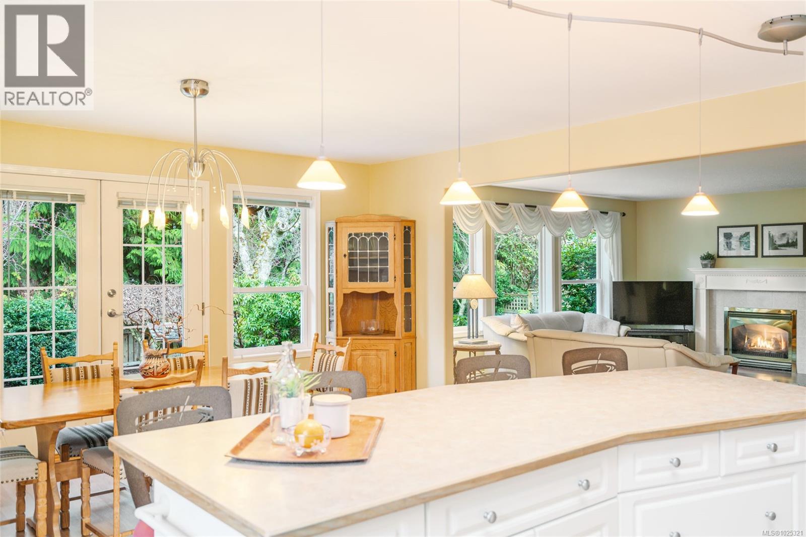 523 Seaward Way, Qualicum Beach