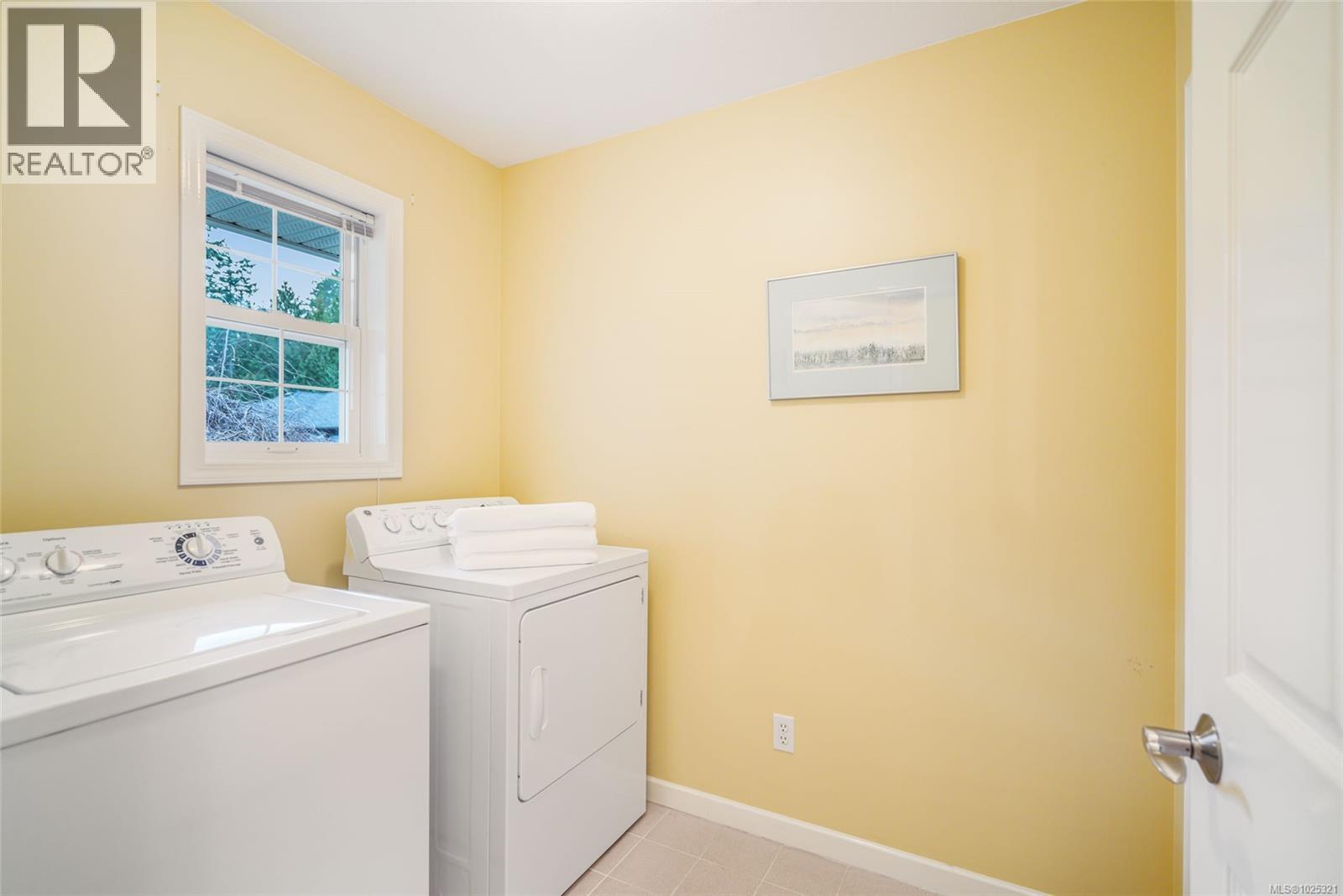 523 Seaward Way, Qualicum Beach