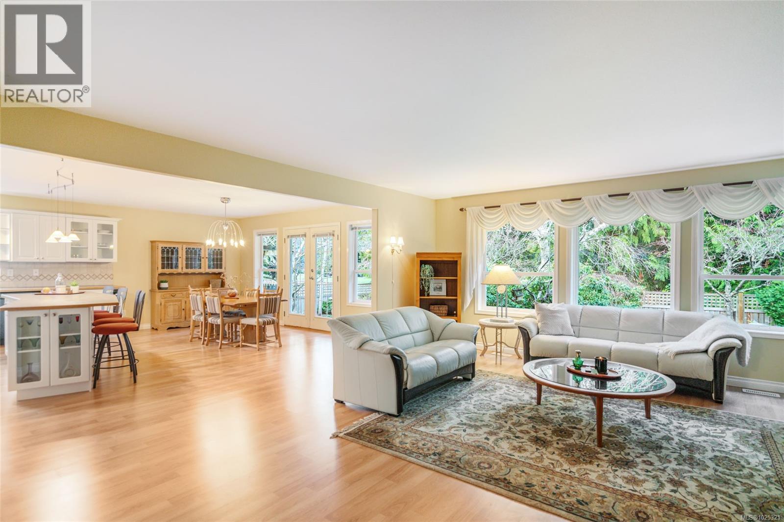 523 Seaward Way, Qualicum Beach