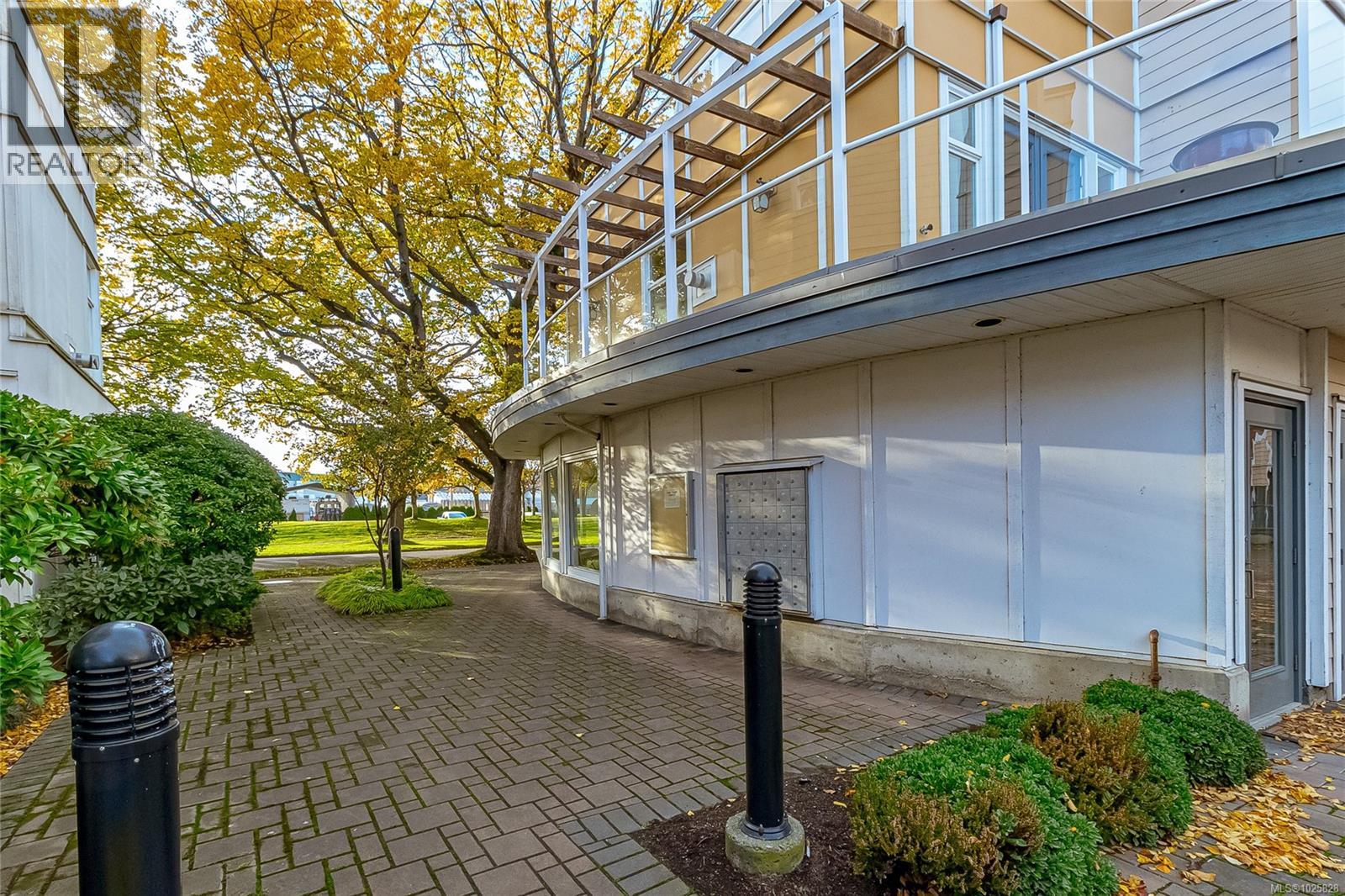 36 60 Dallas Road, Victoria