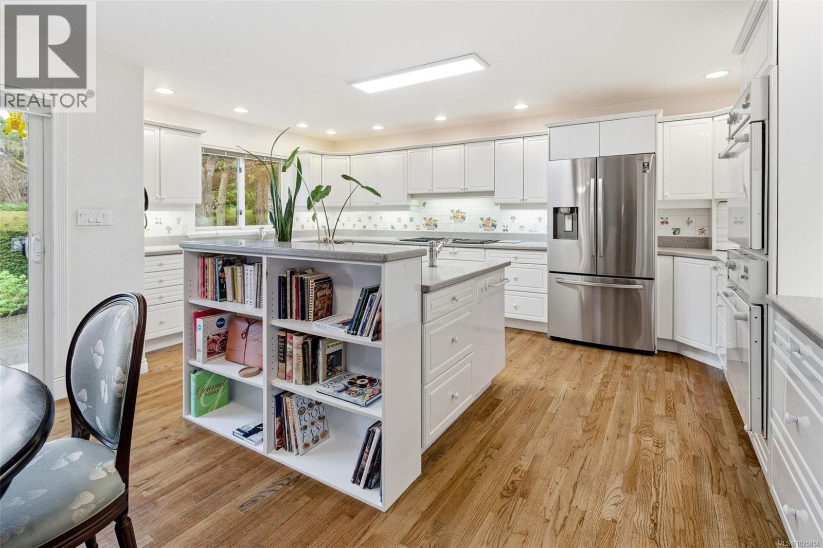  578 Island Road, Oak Bay