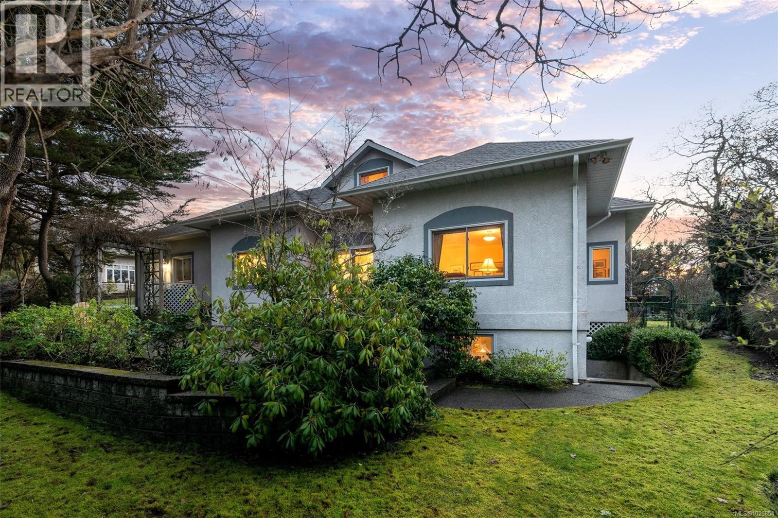  578 Island Road, Oak Bay