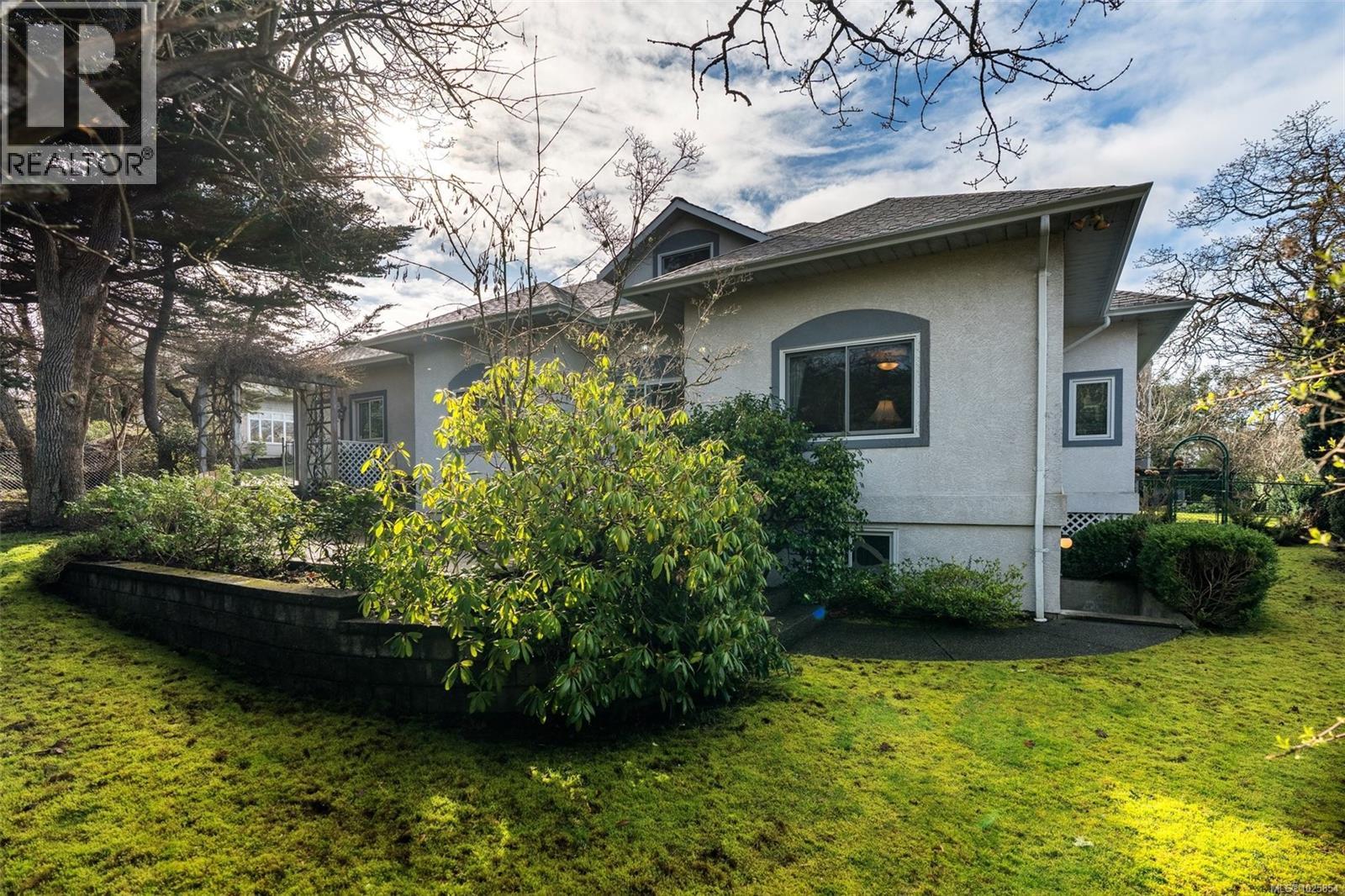  578 Island Road, Oak Bay