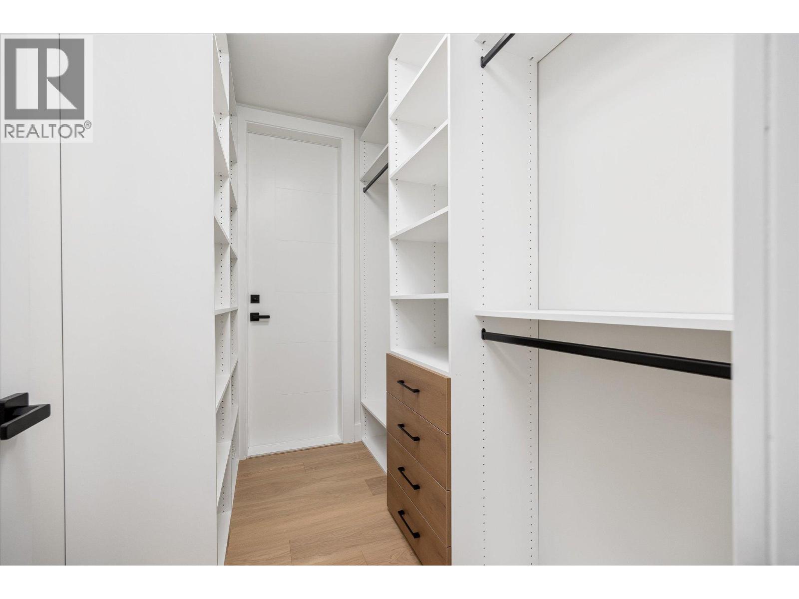 979 Loseth Drive, Kelowna