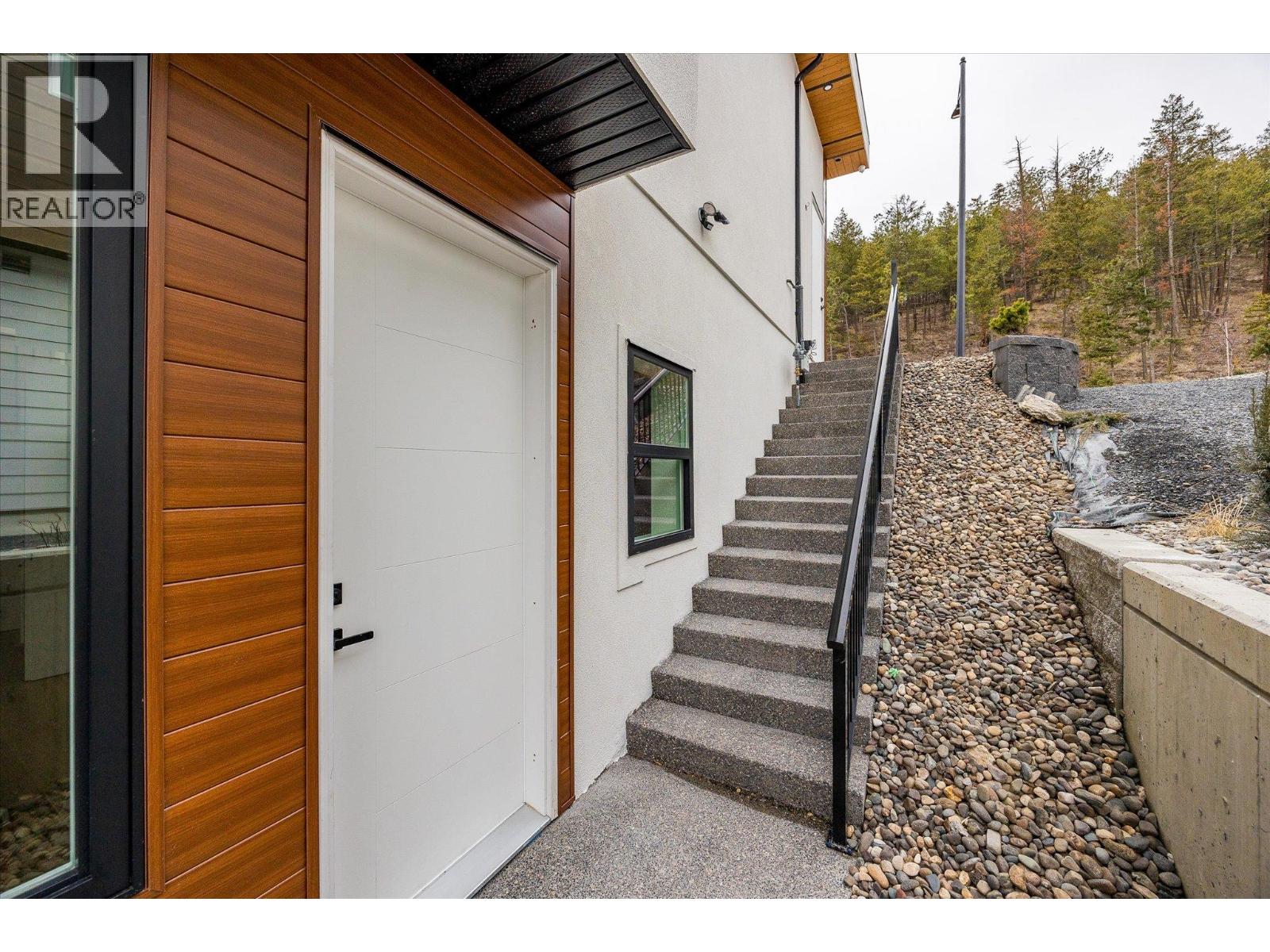 979 Loseth Drive, Kelowna