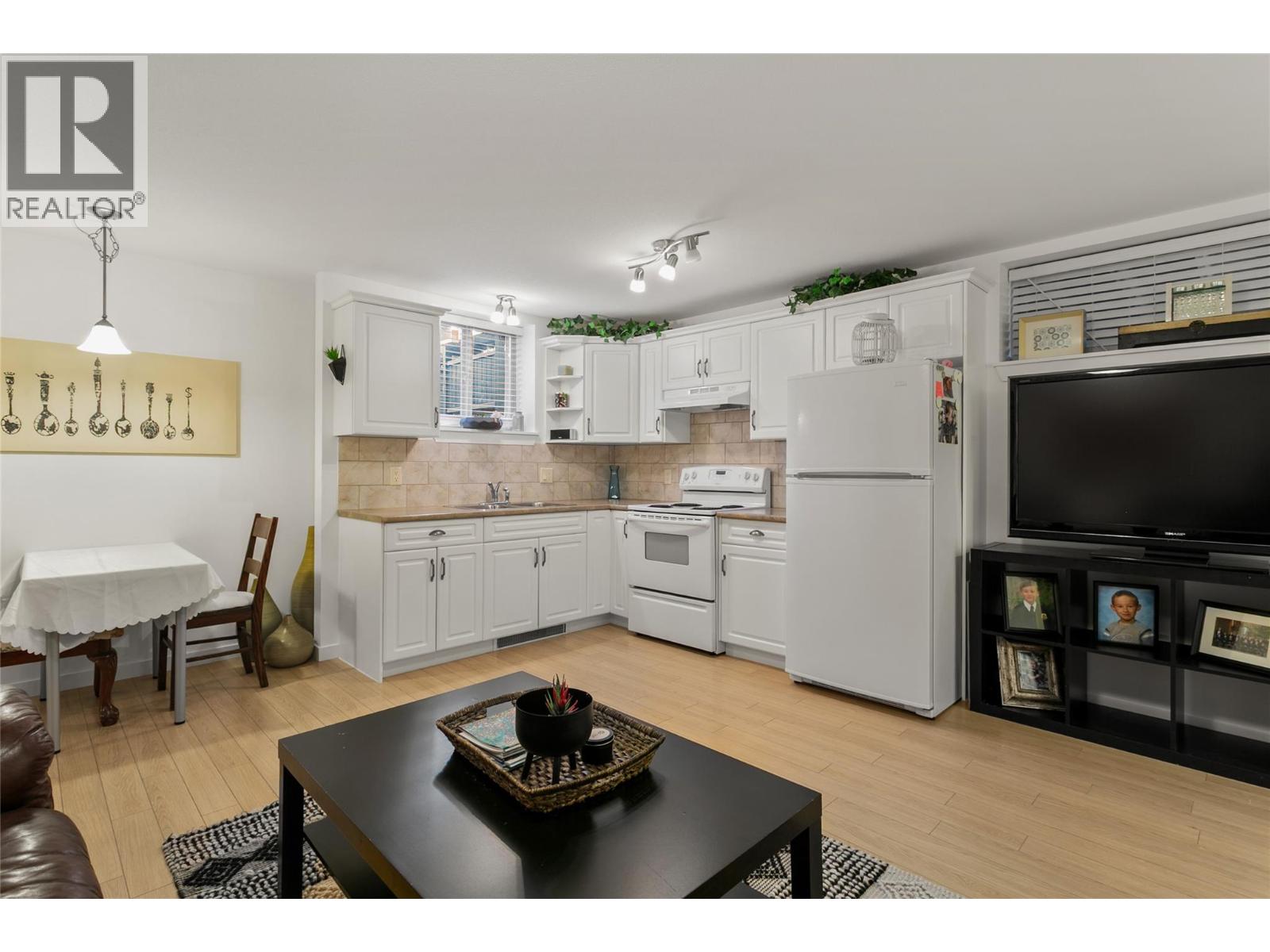 5074 Windsong Crescent, Kelowna