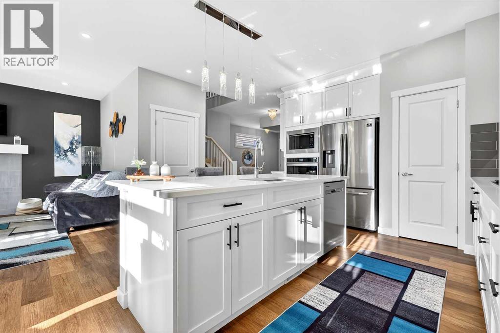 Single Family House for Sale in  Evansfield Manor NW Evanston Calgary 