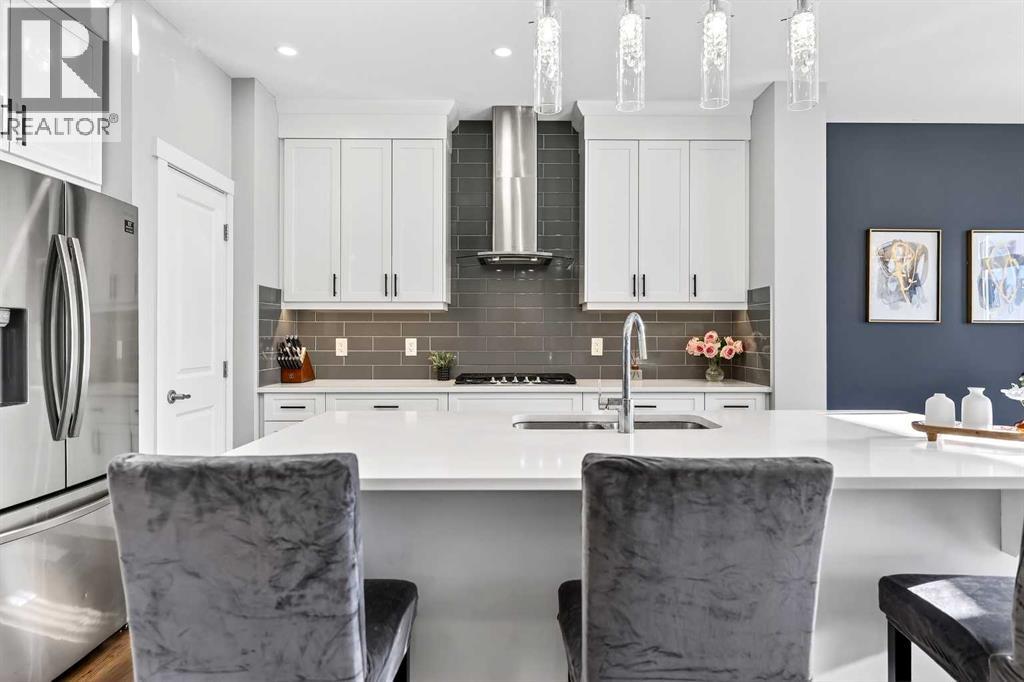 Single Family House for Sale in  Evansfield Manor NW Evanston Calgary 