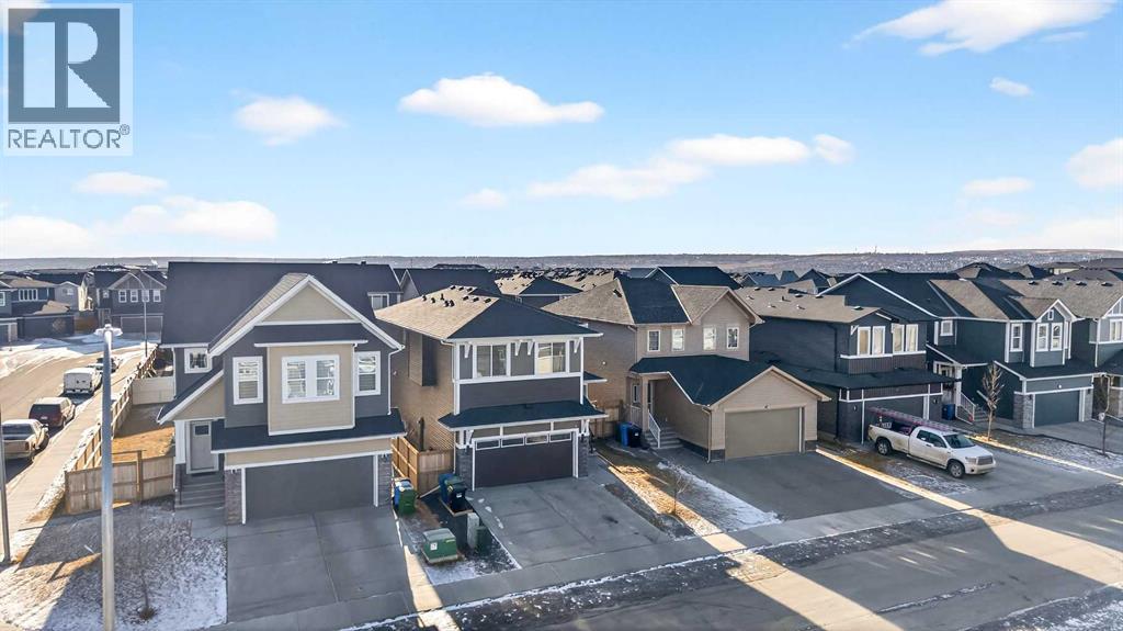 Single Family House for Sale in  Evansfield Manor NW Evanston Calgary 