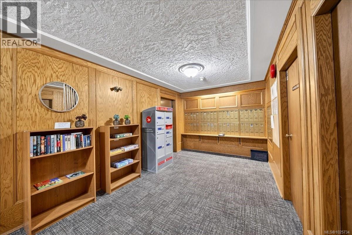 403 1010 Bristol Road, Saanich