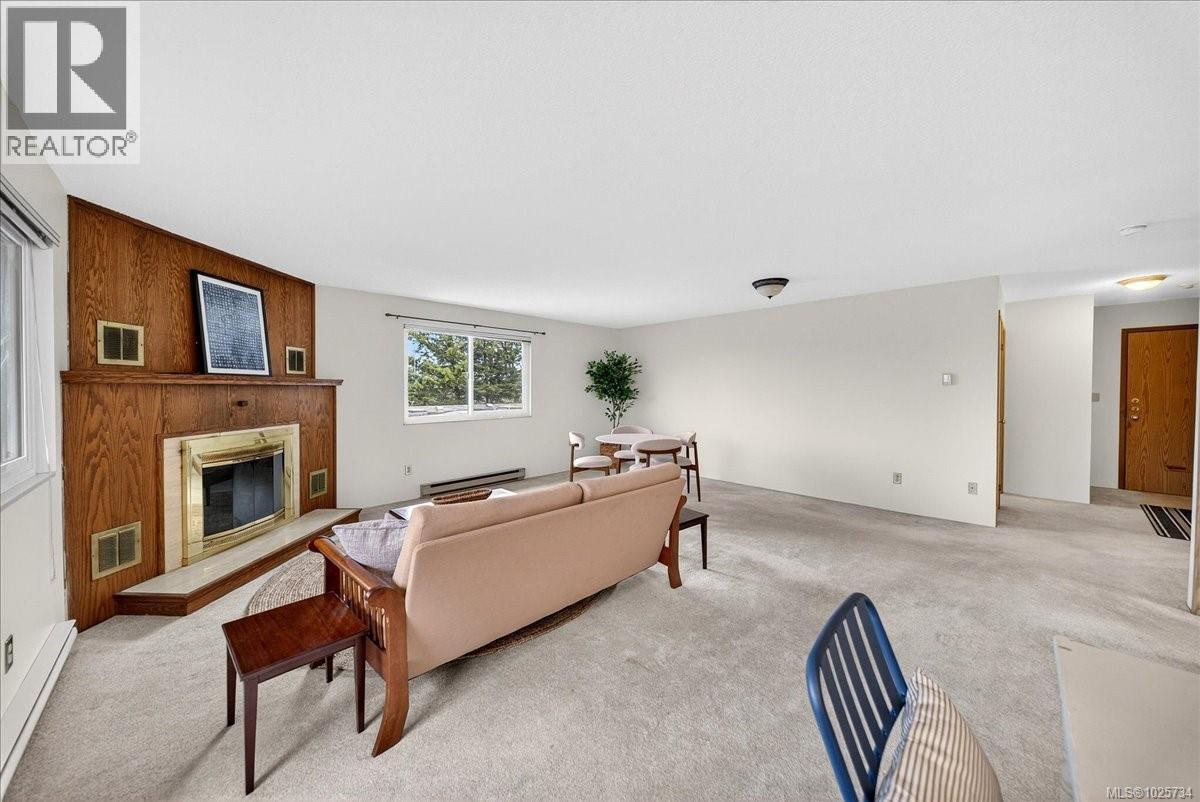 403 1010 Bristol Road, Saanich