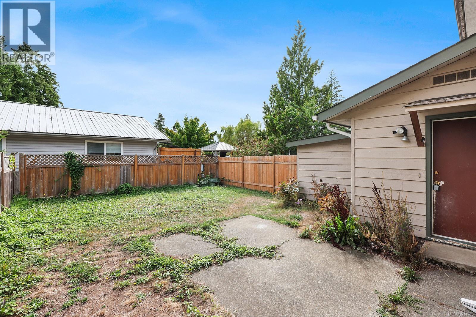 1170 14th St, Courtenay