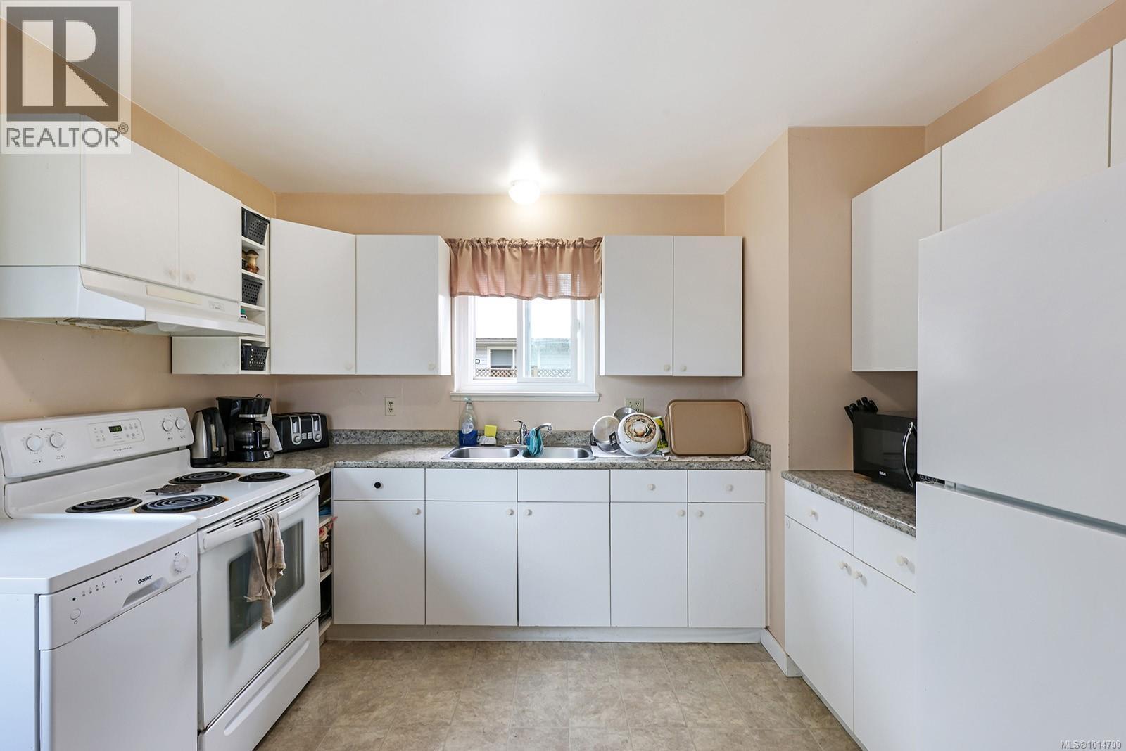 1170 14th St, Courtenay