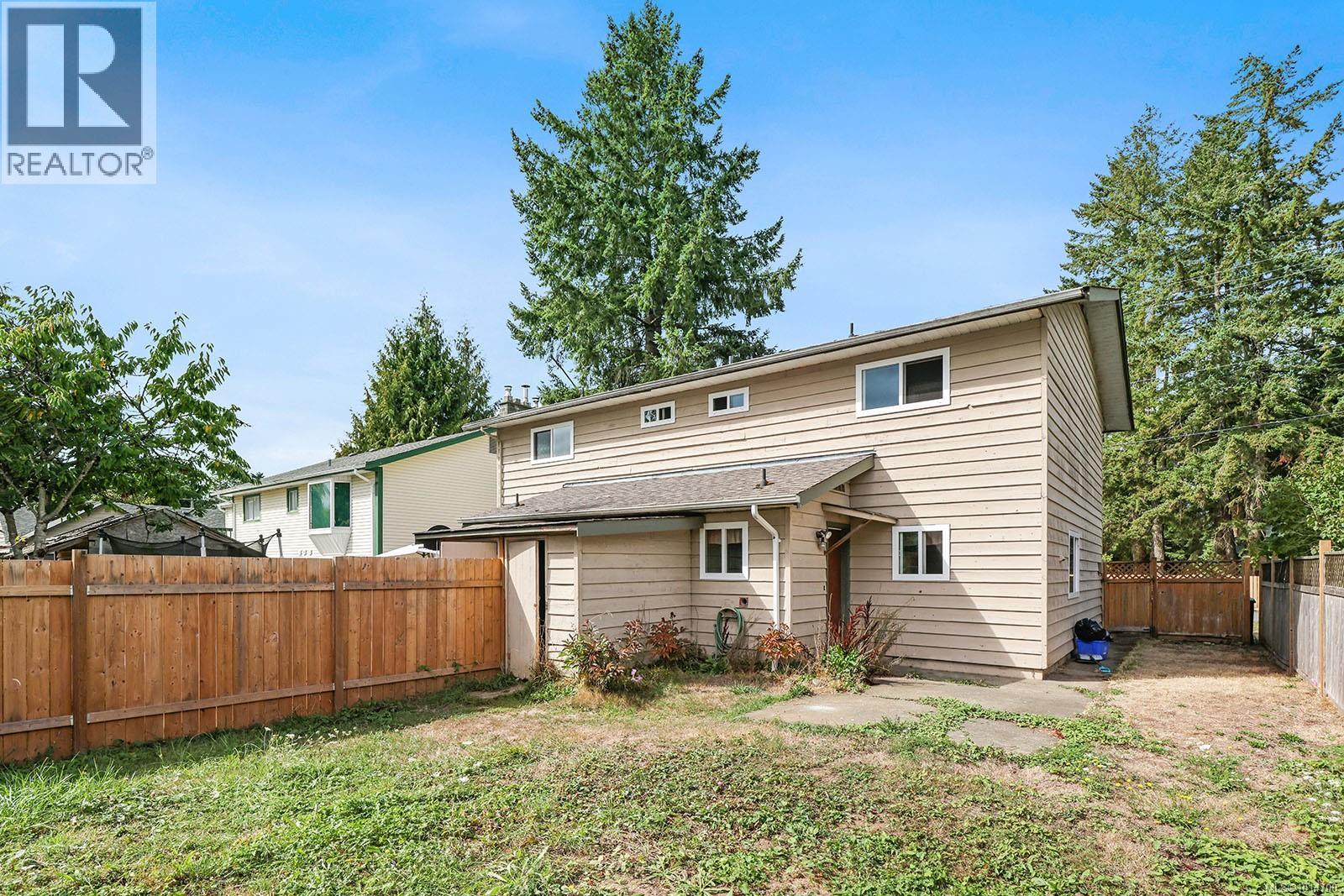 1170 14th St, Courtenay