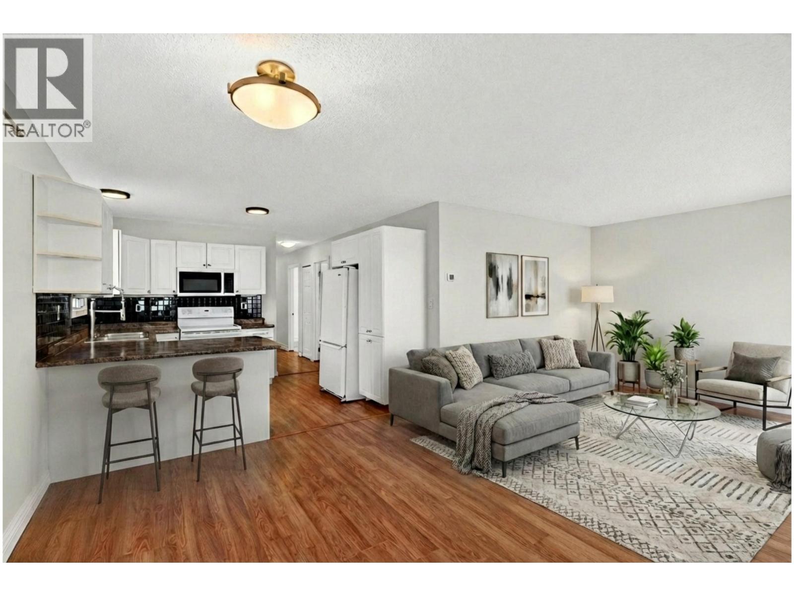  1031 Martin Avenue, Kelowna