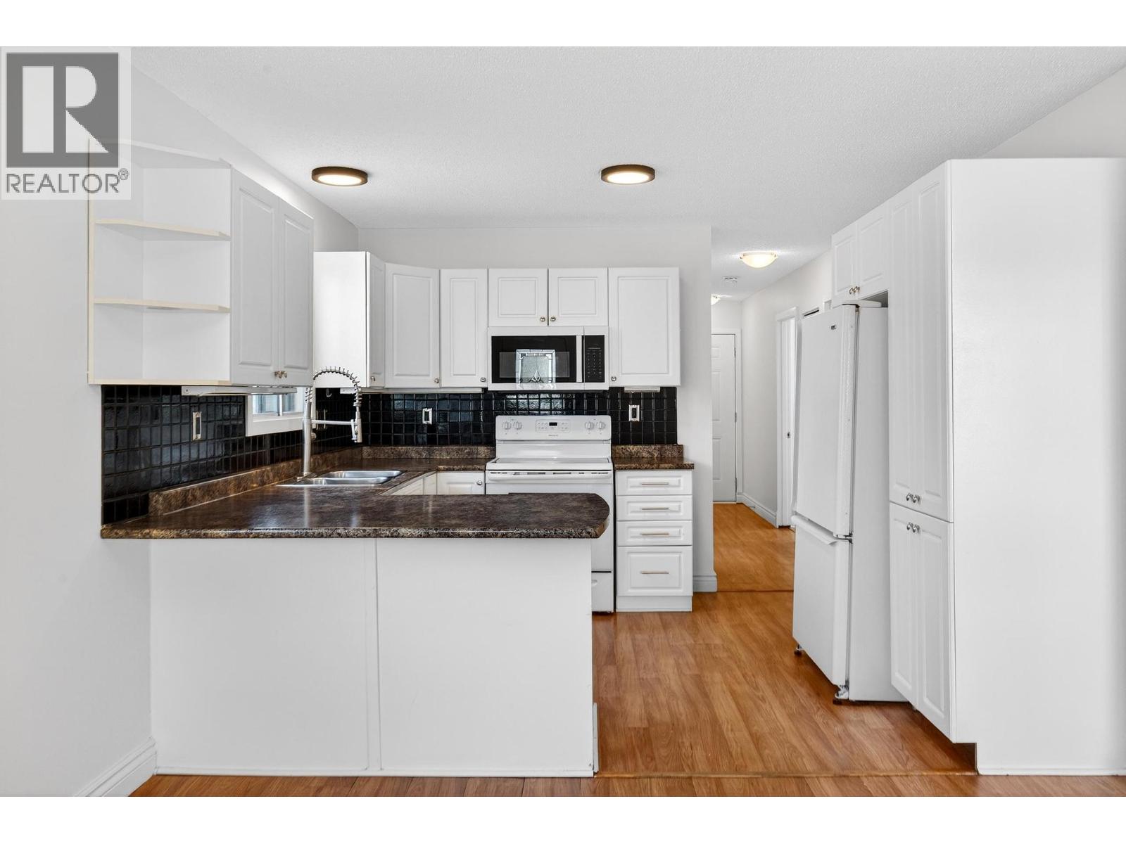  1031 Martin Avenue, Kelowna