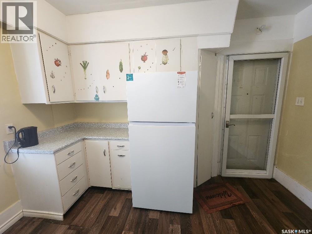 3303 Dewdney AVENUE - 18