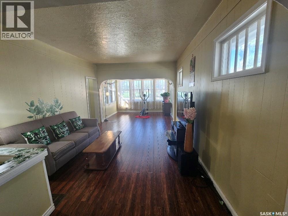 3303 Dewdney AVENUE - 11