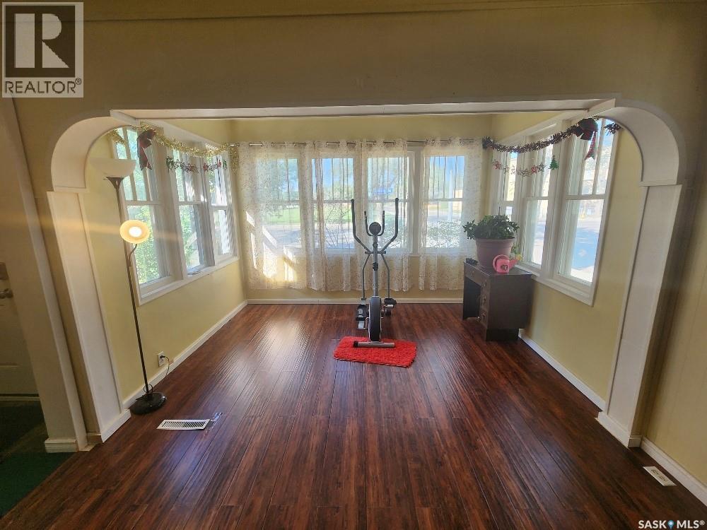 3303 Dewdney AVENUE - 12