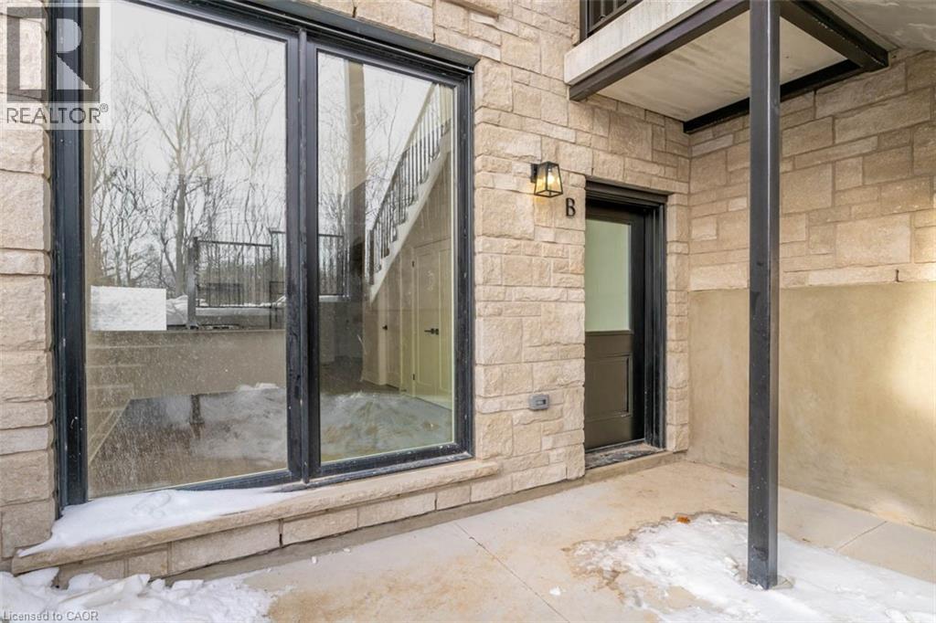 151 RICHARDSON Unit B photo 4