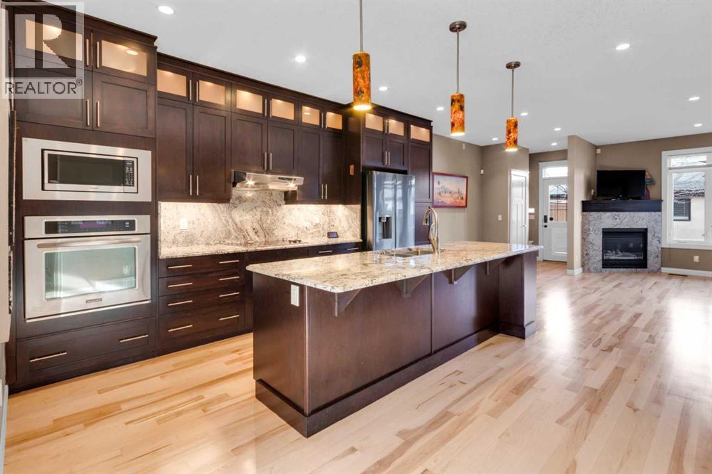 Single Family House for Sale in   Avenue NW West Hillhurst Calgary 