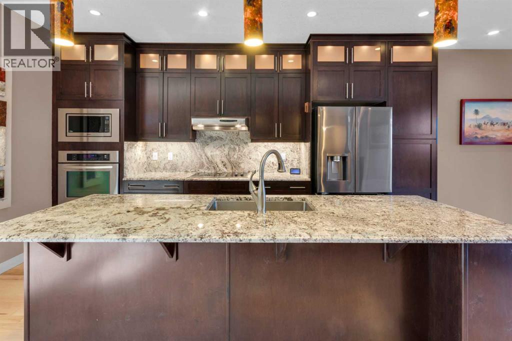 Single Family House for Sale in   Avenue NW West Hillhurst Calgary 