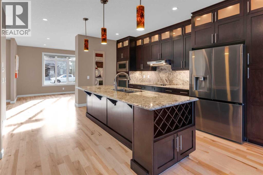 Single Family House for Sale in   Avenue NW West Hillhurst Calgary 